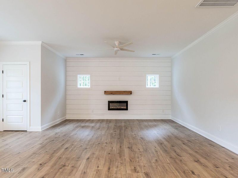 007-1280x960-family-room 007-1280x960-family-room