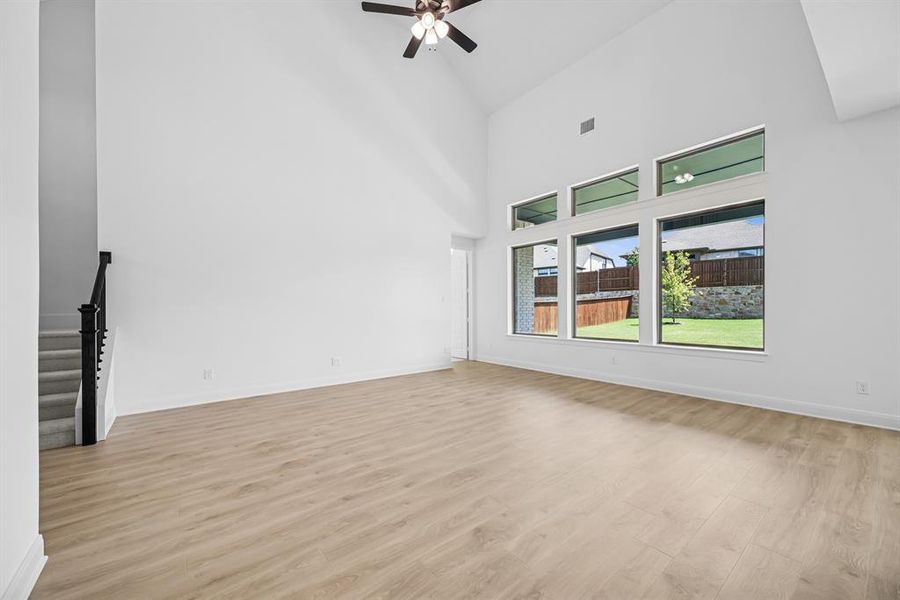 Spacious, unfurnished interior of a new home in Monterra - Classics, Fate (Image 23).