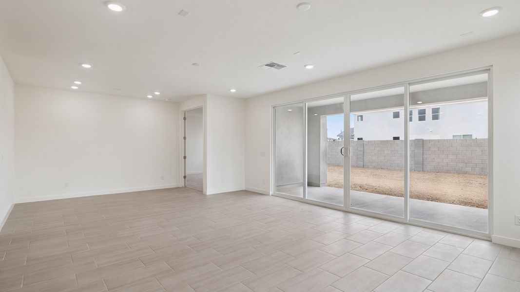Spacious, unfurnished interior of a new home in The Ridge at Stone Butte, Phoenix (Image 26).