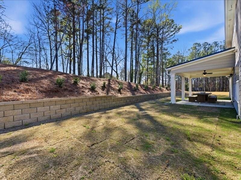 Exterior details and patio area of a home in Ford Landing, Acworth (Image 3).