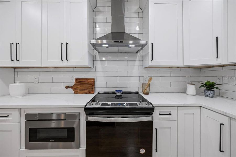 Close-up of interior finishes inside a home in , Tampa (Image 20).