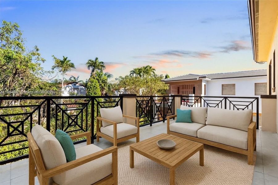 Community amenities in , Coral Gables (Image 27).