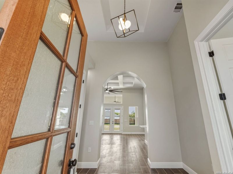 Spacious, unfurnished interior of a new home in , Lytle (Image 17).