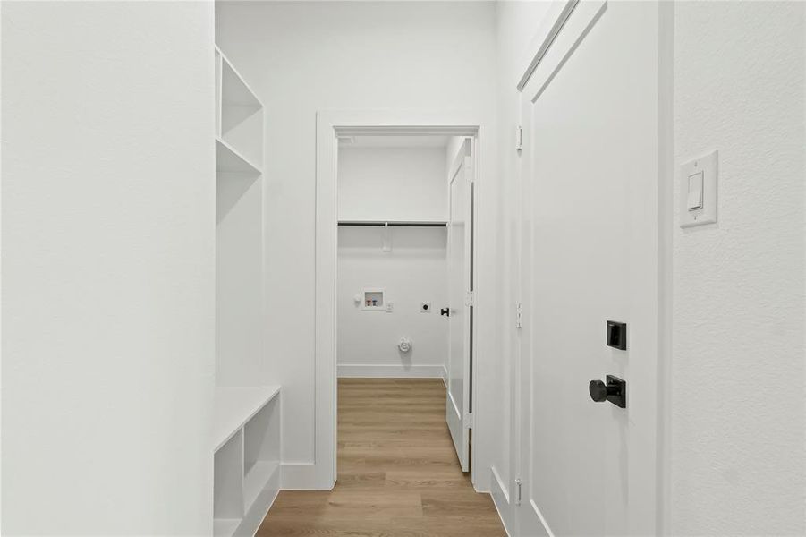 Spacious, unfurnished interior of a new home in , Dallas (Image 18).