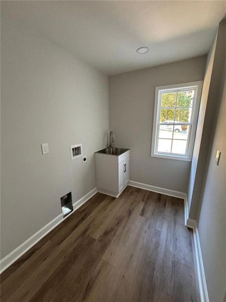 Spacious, unfurnished interior of a new home in , Grayson (Image 11).