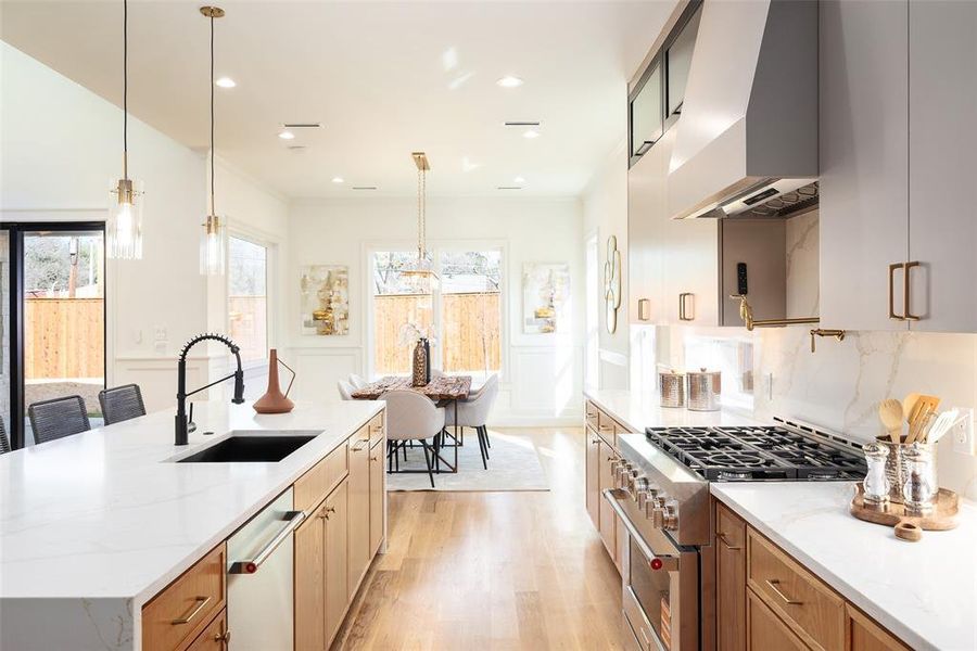 Furnished interior view inside a new home in , Dallas (Image 35).