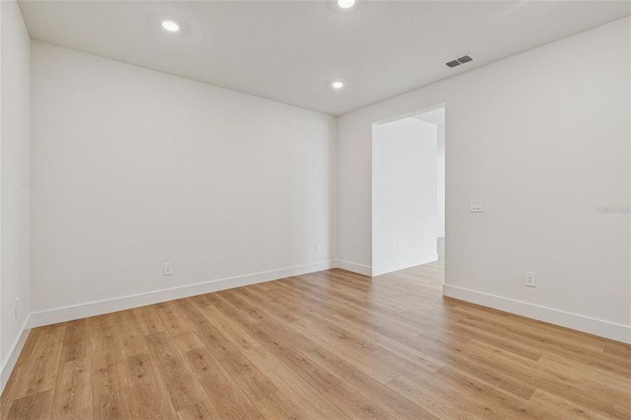 Spacious, unfurnished interior of a new home in Coasterra, Palmetto (Image 29).