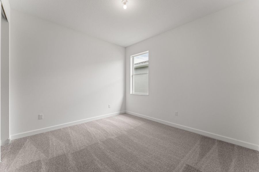 Spacious, unfurnished interior of a new home in , Port St. Lucie (Image 9).