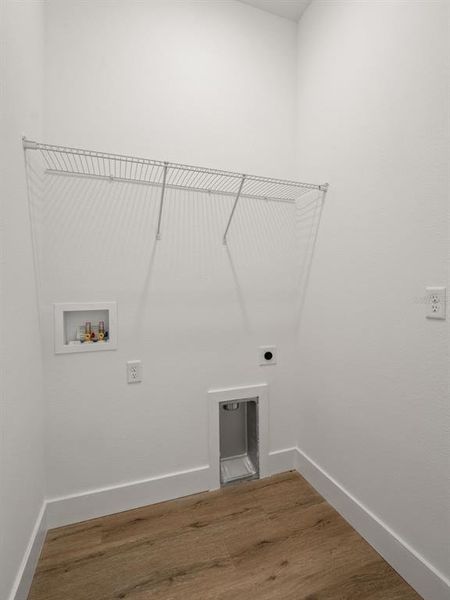 Spacious, unfurnished interior of a new home in , Ocklawaha (Image 24).