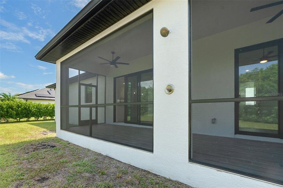 Exterior details and patio area of a home in , Port Charlotte (Image 4).