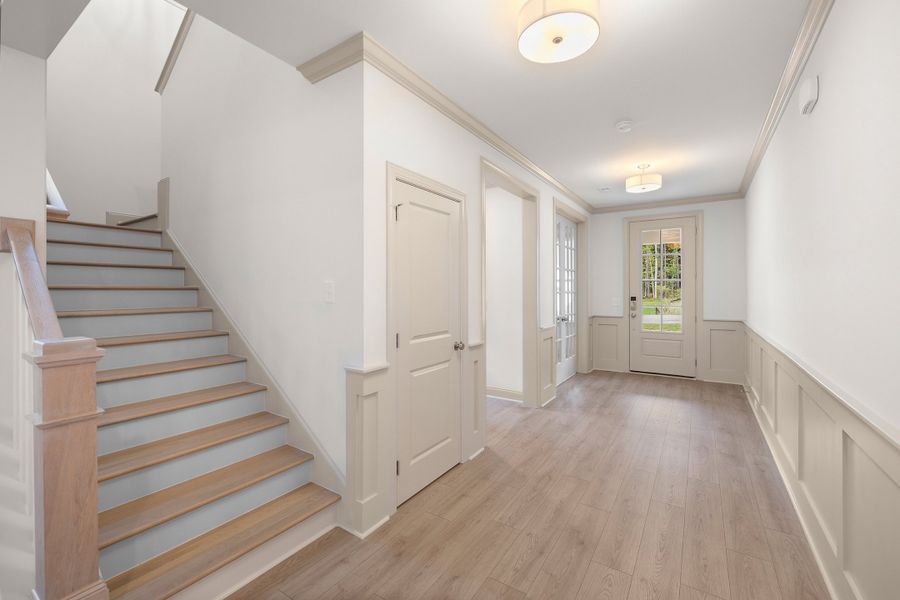 Representative unfurnished interior of a home built from the The Hampton by RobuckHomes in Baylee Ridge, Selma (Image 174).