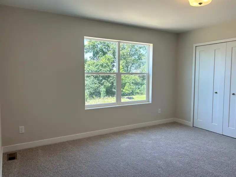 Representative unfurnished interior of a home built from the The Georgetown II by Norfolk Homes in Offsite Builds Southern Michigan, Ann Arbor (Image 25).