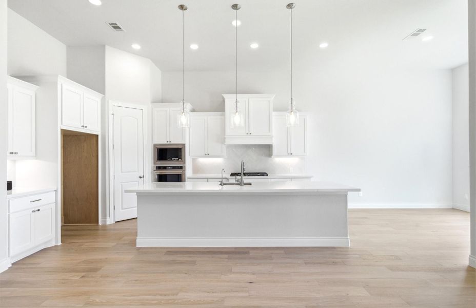 Furnished interior view inside a new home in The Highlands 55′, Porter (Image 7).