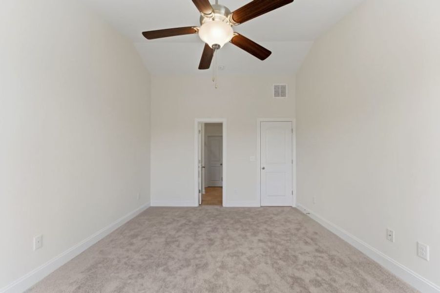 Representative unfurnished interior of a home built from the Cayman by Keystone Homes NC in Weybridge, Burlington (Image 66). Representative unfurnished interior of a home built from the Cayman by Keystone Homes NC in Weybridge, Burlington (Image 66).