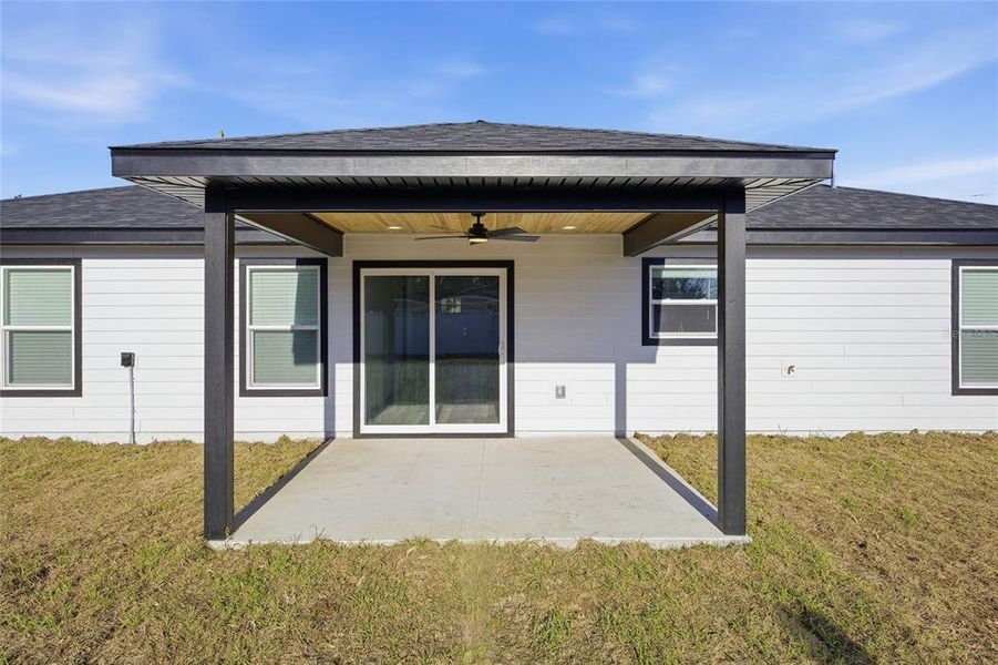 Exterior details and patio area of a home in , Ocala (Image 3).