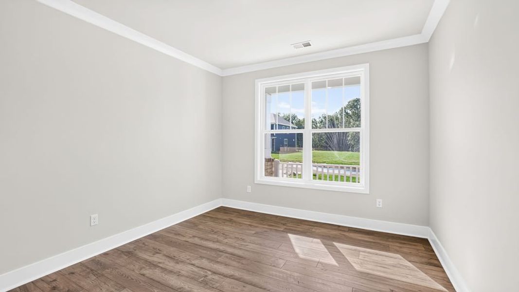 Spacious, unfurnished interior of a new home in Campbell Ridge, Piedmont (Image 20).