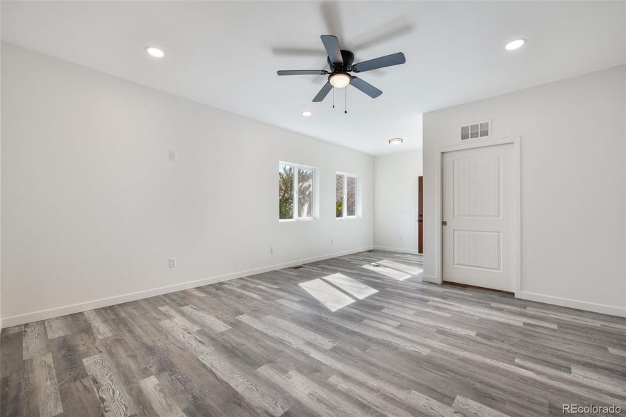 Spacious, unfurnished interior of a new home in , Colorado Springs (Image 26).