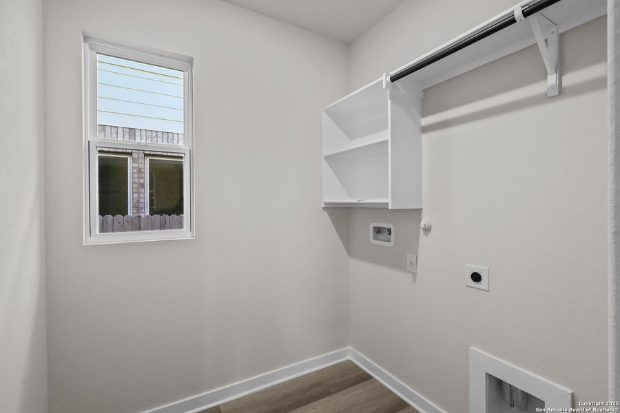 Spacious, unfurnished interior of a new home in Stillwater Ranch 45', San Antonio (Image 20).