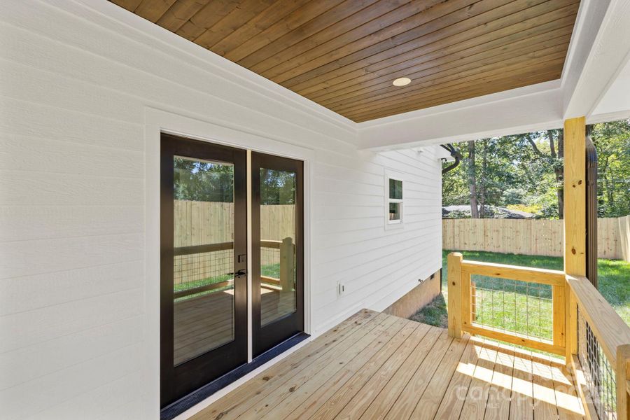 Image 29 of a home in .