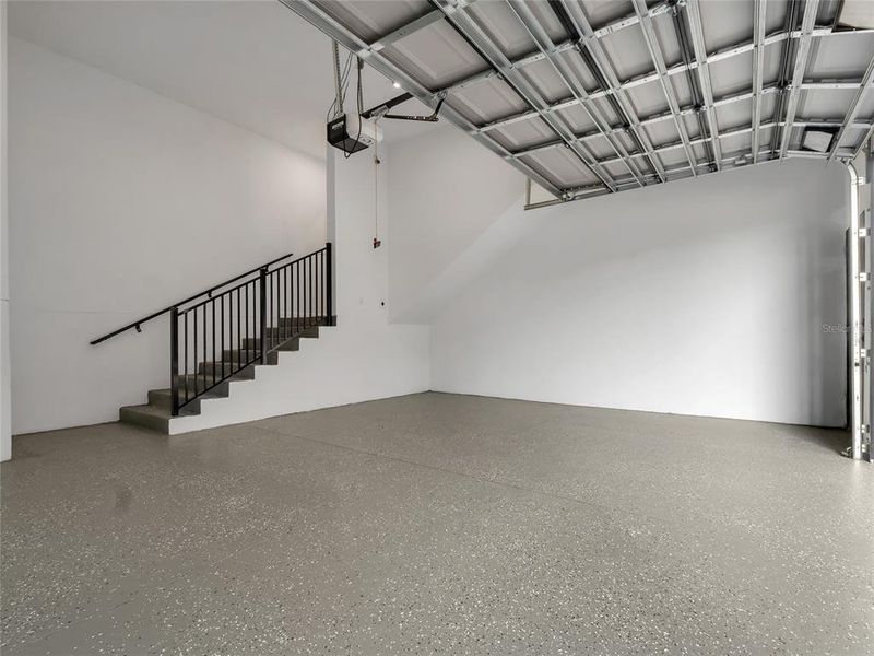 Spacious, unfurnished interior of a new home in , St. Petersburg (Image 19).