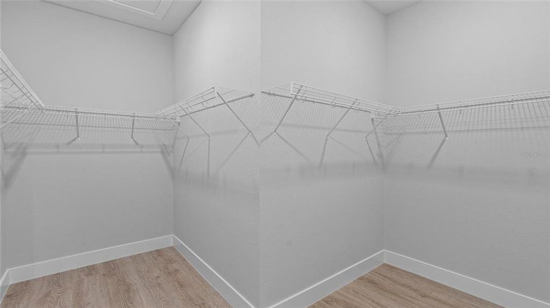 Spacious, unfurnished interior of a new home in Woodland Preserve, Parrish (Image 19).