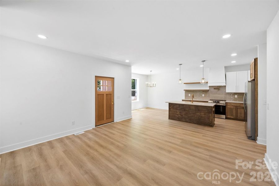 Spacious, unfurnished interior of a new home in , Kannapolis (Image 25).