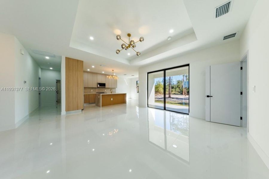 Spacious, unfurnished interior of a new home in , Lehigh Acres (Image 17).