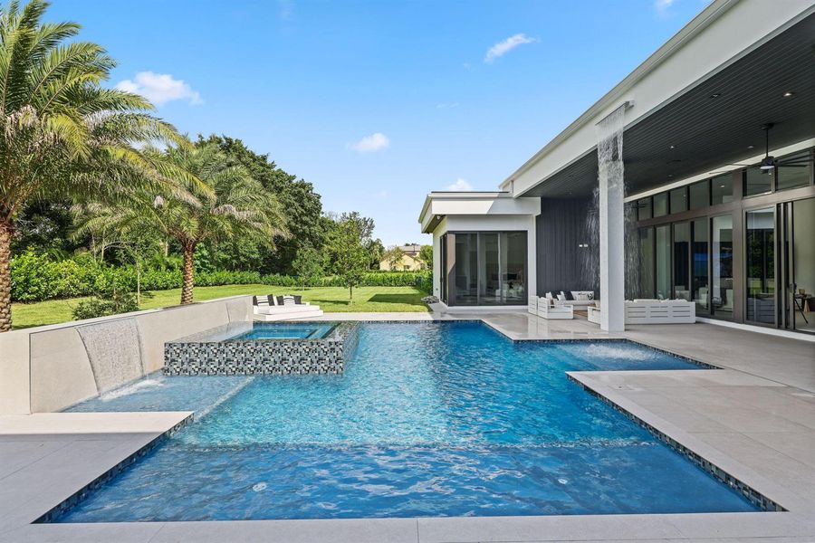 8795 Valencia Court - 69.jpg-vsuniqueid-