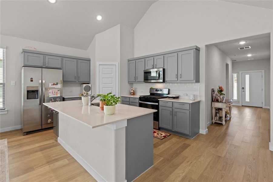 Furnished interior view inside a new home in LakePointe, Lavon (Image 11).
