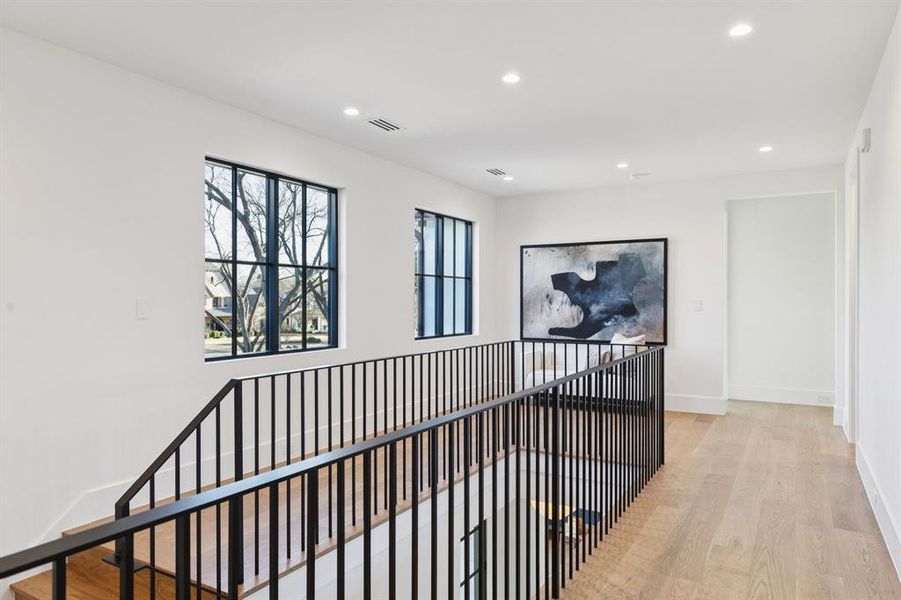 Spacious, unfurnished interior of a new home in , Dallas (Image 23).