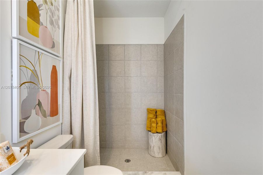 Furnished interior view inside a new home in Del Mar, Miami (Image 22). Furnished interior view inside a new home in Del Mar, Miami (Image 22).