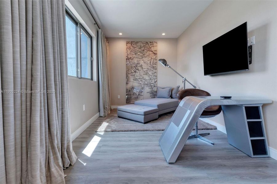 Furnished interior view inside a new home in , Kissimmee (Image 11).