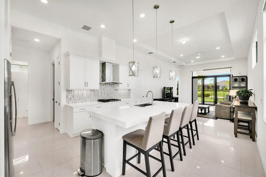 5357 St Armands Way-38