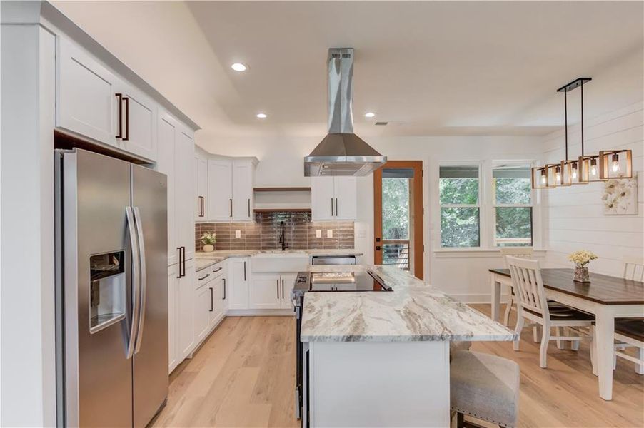 Furnished interior view inside a new home in , Jefferson (Image 30).