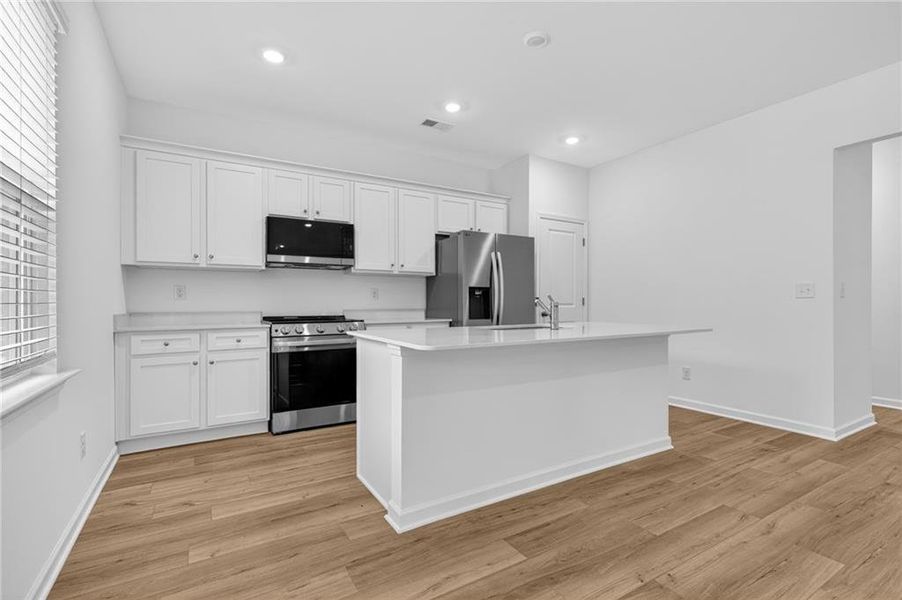 Furnished interior view inside a new home in Lexington Meadows, Athens (Image 5).