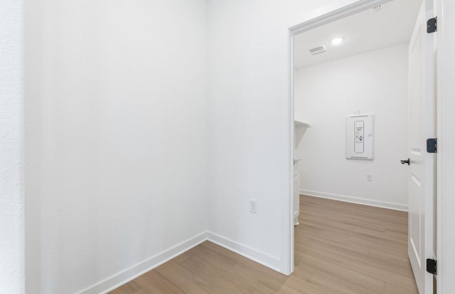 Spacious, unfurnished interior of a new home in Sun City Texas, Georgetown (Image 34). Spacious, unfurnished interior of a new home in Sun City Texas, Georgetown (Image 34).