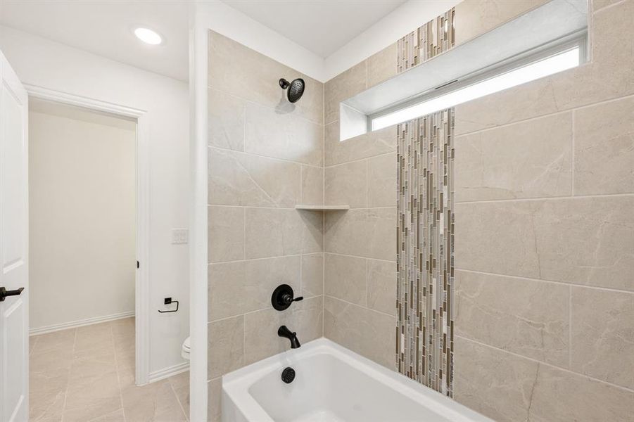 Furnished interior view inside a new home in Sonoma Verde, Rockwall (Image 13).