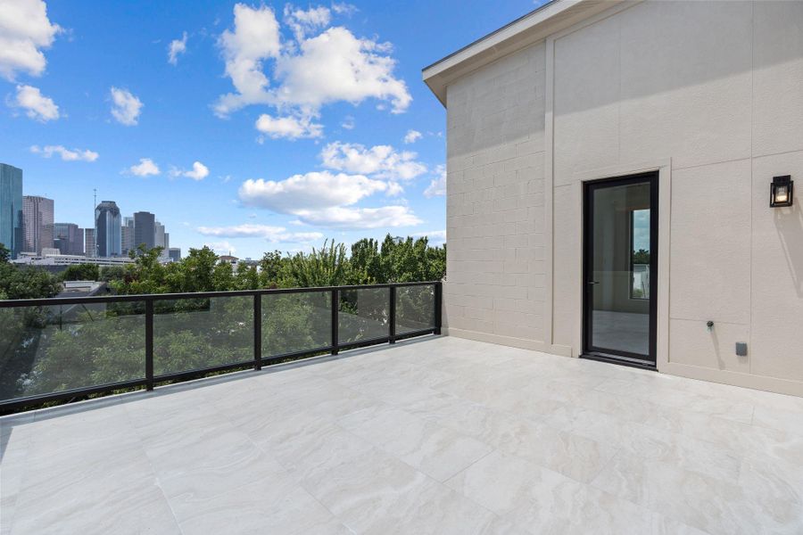 Exterior details and patio area of a home in , Houston (Image 30).