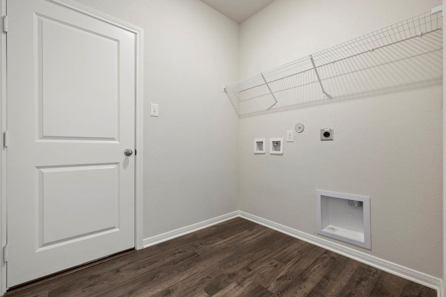 Spacious, unfurnished interior of a new home in Vacek Country Meadows, Richmond (Image 14).