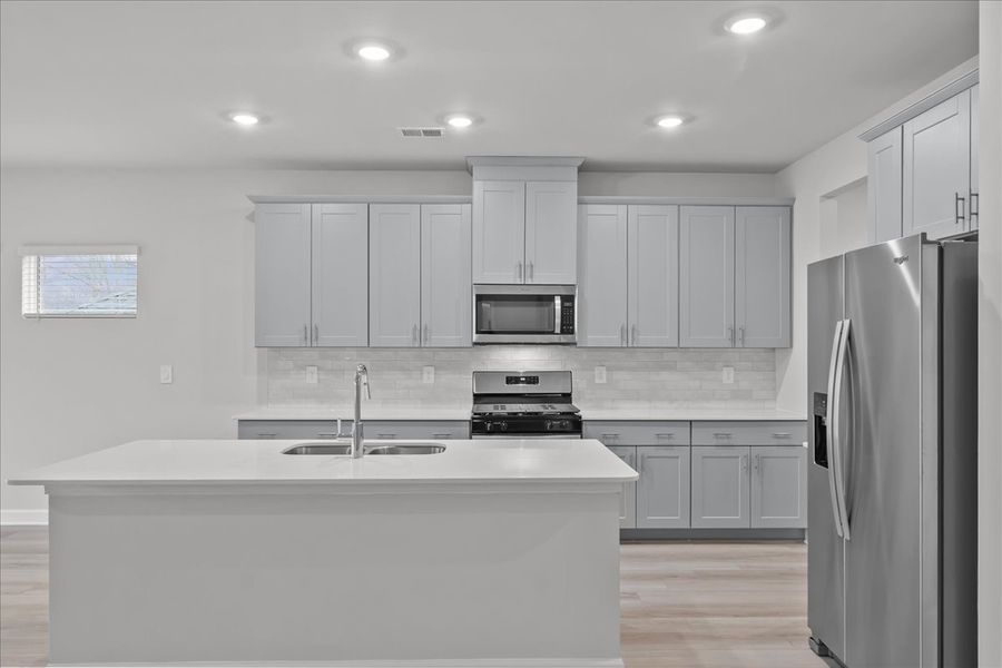 Furnished interior view inside a new home in Collier Ridge, Moore (Image 3).