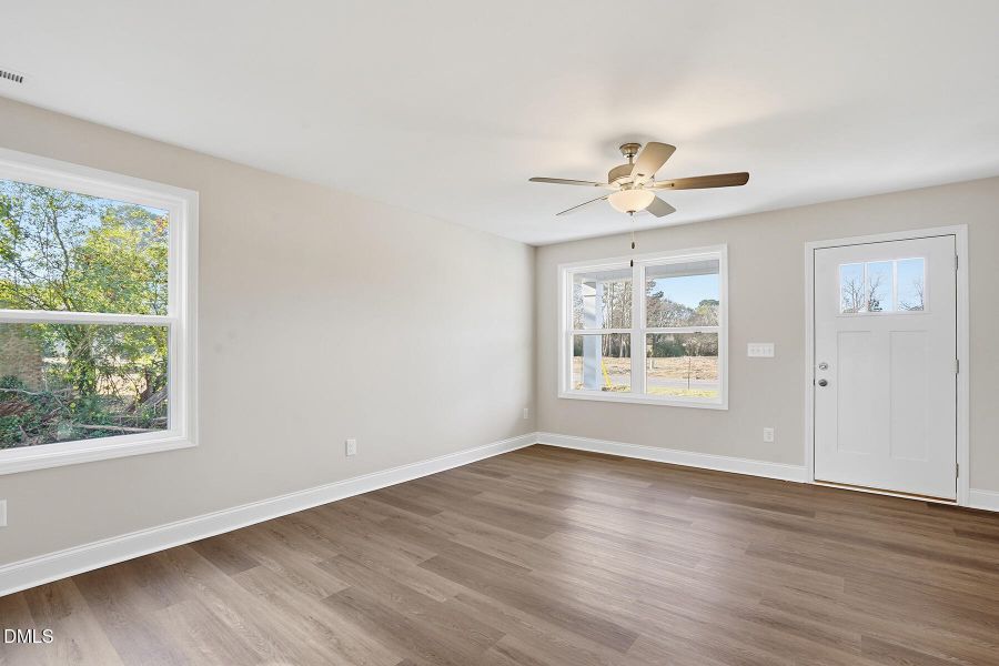 214 Rae St-9 214 Rae St-9