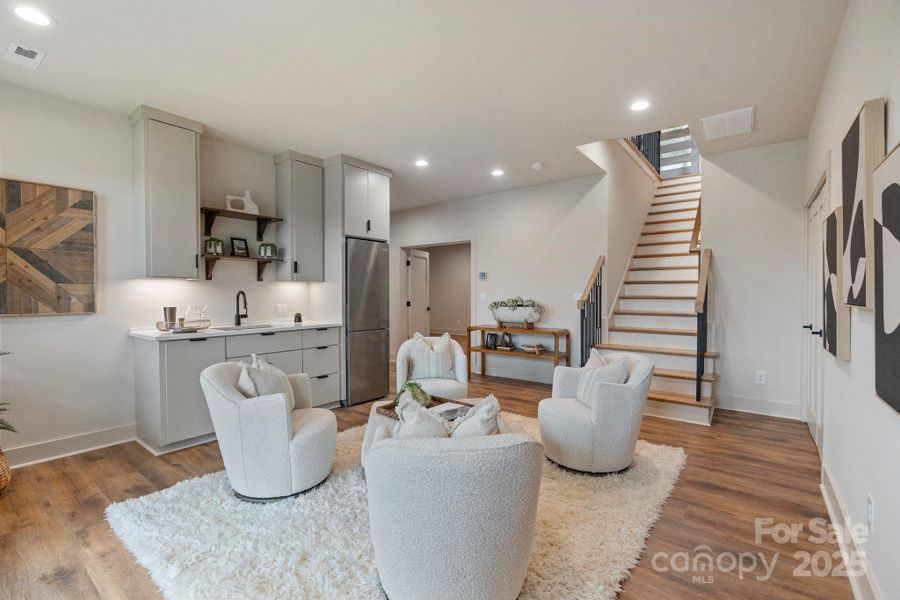 A nice wet bar perfect for lake day entertaining and second laundry room A nice wet bar perfect for lake day entertaining and second laundry room