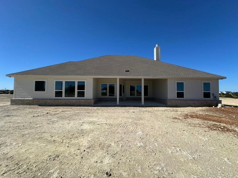 Exterior details and patio area of a home in Eagle Ridge Estates, Weatherford (Image 3).