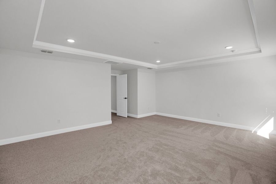 Spacious, unfurnished interior of a new home in Oakleaf Chase, Blythewood (Image 41).