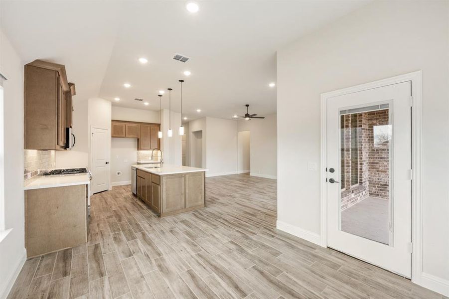 Furnished interior view inside a new home in Timberbrook, Justin (Image 17). Furnished interior view inside a new home in Timberbrook, Justin (Image 17).