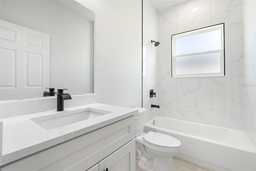 Furnished interior view inside a new home in , Ocala (Image 10).