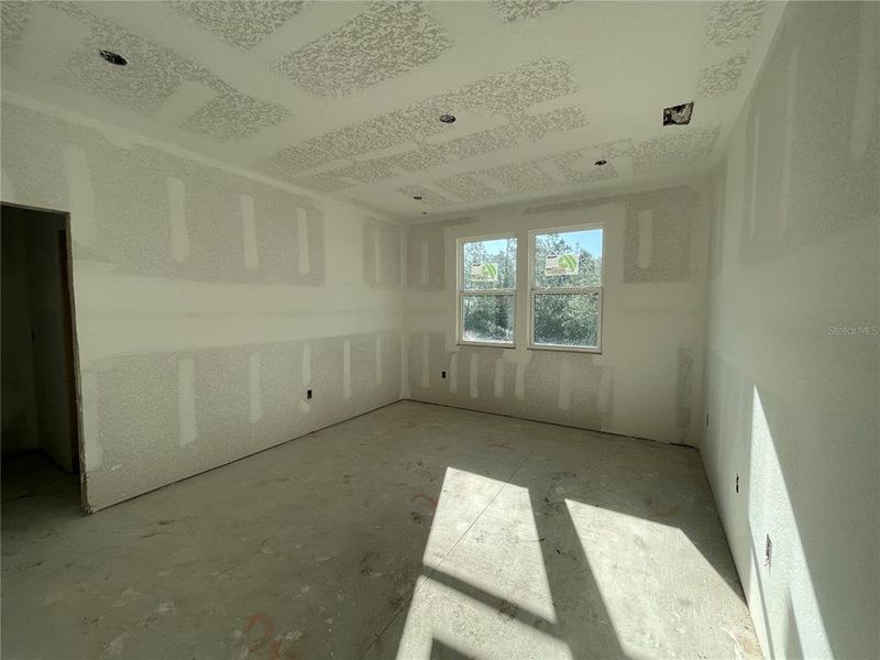 Spacious, unfurnished interior of a new home in Magnolia Series at Seminole Palms, Palm Coast (Image 25).