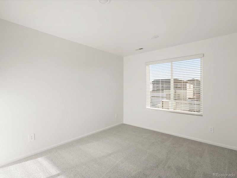 Spacious, unfurnished interior of a new home in Westgate, Greeley (Image 20).