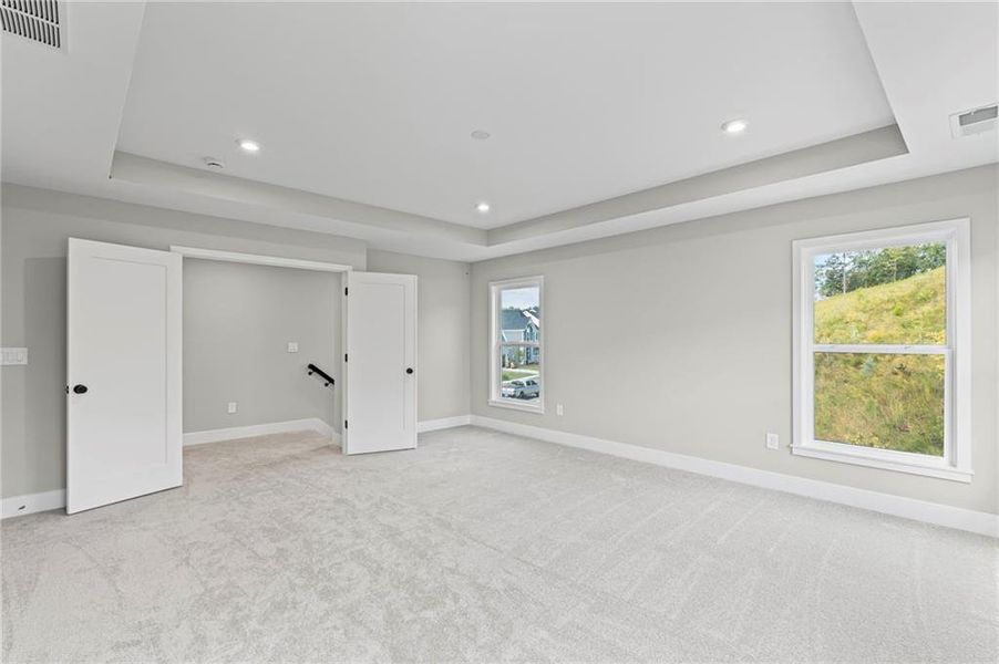 Spacious, unfurnished interior of a new home in Twin Lakes, Hoschton (Image 18).