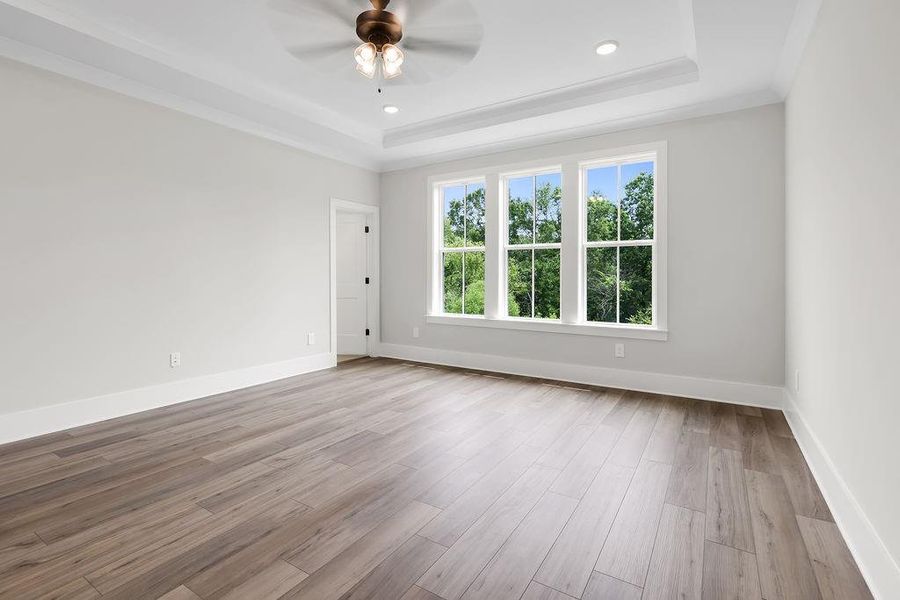 Spacious, unfurnished interior of a new home in Echo Park, Suwanee (Image 21).